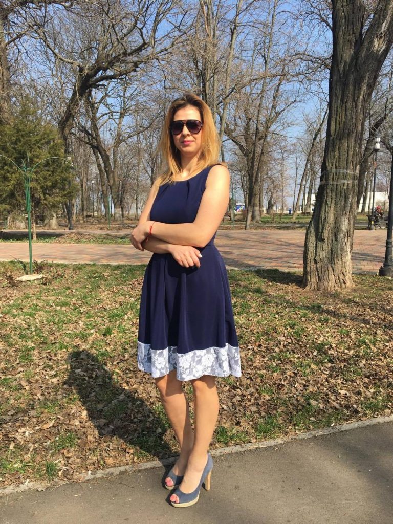 rochie-albastra-min