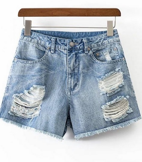 pantaloni-scurti-de-blug-min